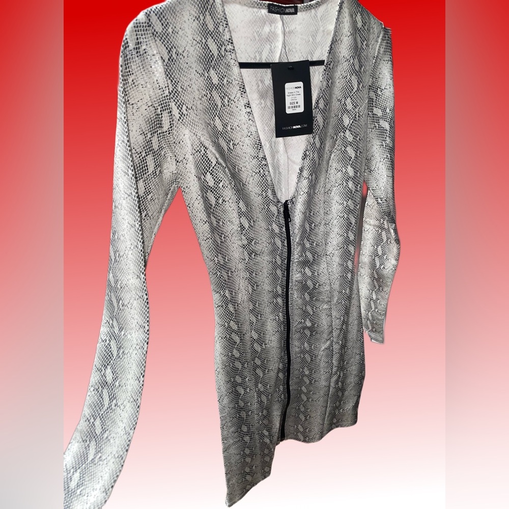 NWT Fashion Nova size SMALL snake print mini dress